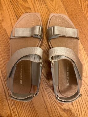 United Nude Rico Platform Sandal Size 38 Comfort Tan and Gray